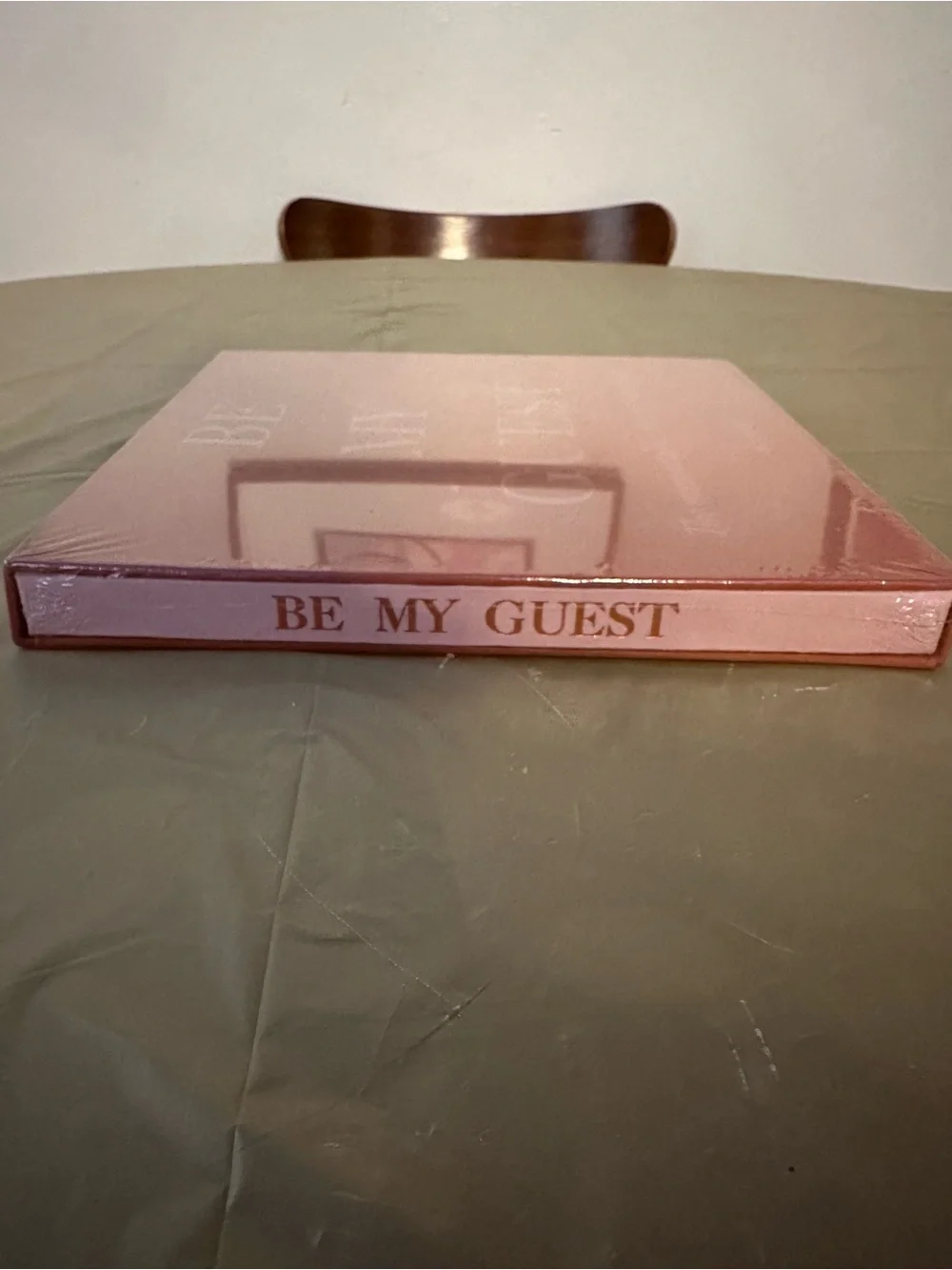 'Be My Guest' Purple Event Guestbook